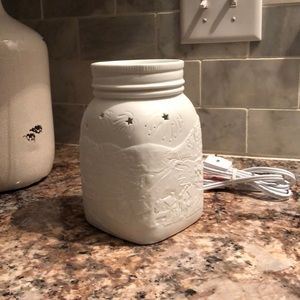 Scentsy warmer